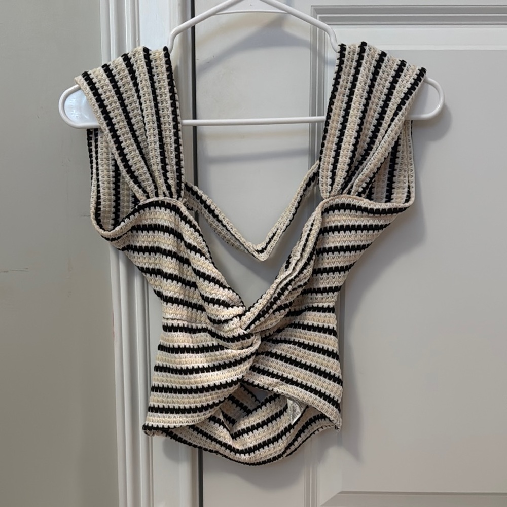 SHEIN Striped Knit Crop Top-XS
